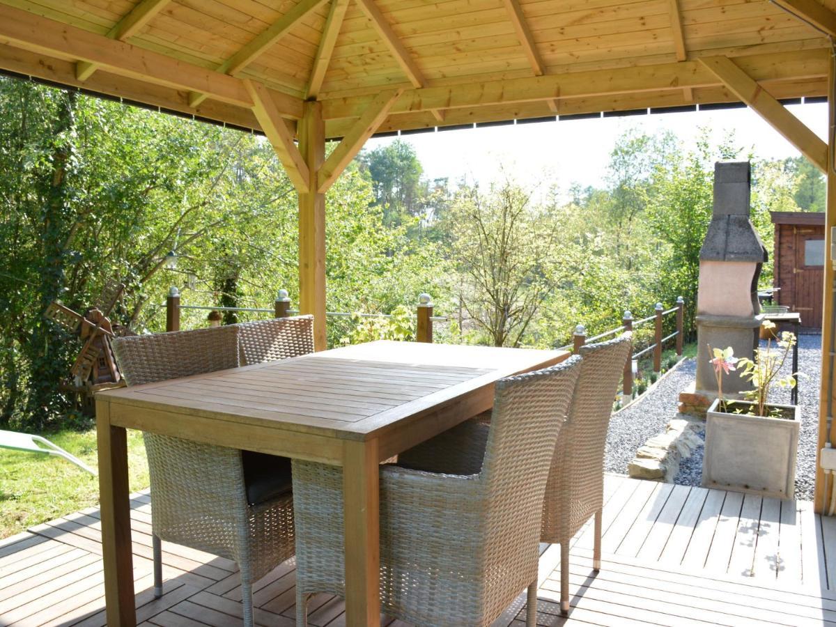 Chalet In Gesves With Roof Terrace Garden Bbq المظهر الخارجي الصورة